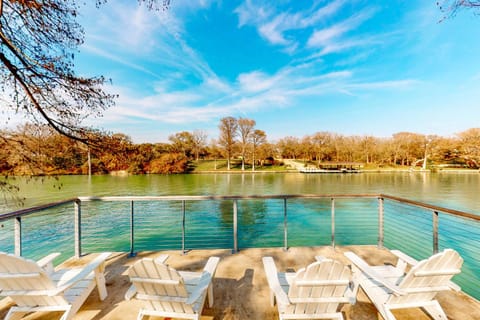 Lakefront home with hot tub, dock, kayaks, central AC, & great lake views House in McQueeney