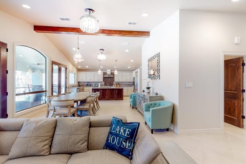 Lakefront home with hot tub, dock, kayaks, central AC, & great lake views House in McQueeney