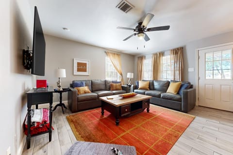 Dog-friendly country cottage with scenic hill views, wrap-around porch, and W/D House in Wimberley