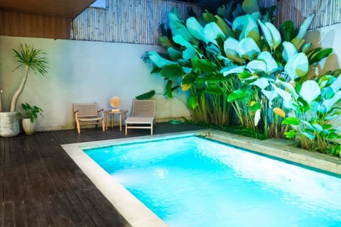 Swimming pool, Swimming pool, sunbed