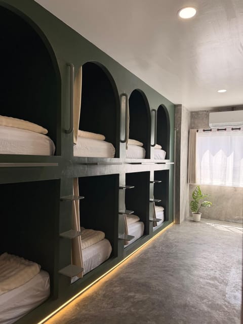 Bed, Bedroom, bunk bed