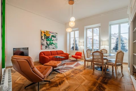 TV and multimedia, Living room, Dining area