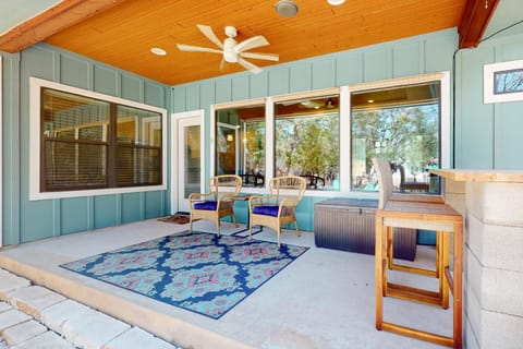 Tanglewood Retreat | Updated house in Spring Branch with a large yard House in Spring Branch