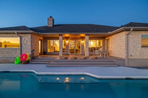 Night, Swimming pool