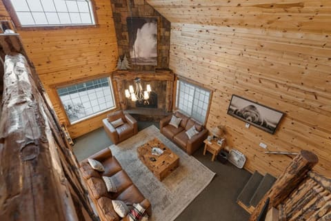 Old Faithful Lodge House in Idaho