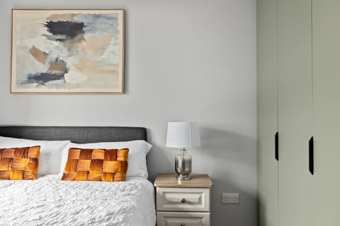 Bed, Bedroom, wardrobe