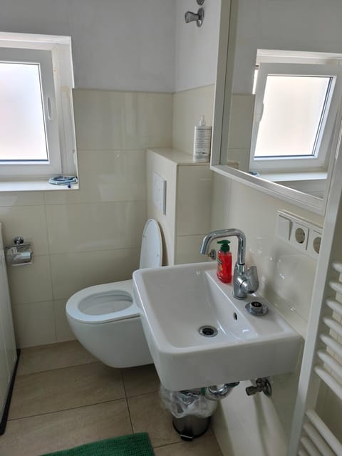 Majestätisches Heim Köln Apartment in Bergisch Gladbach