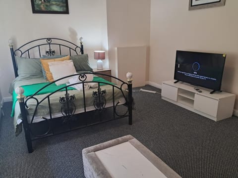 Luxury Birmingham House - Free WiFi & Parking Capsule hotel in Birmingham