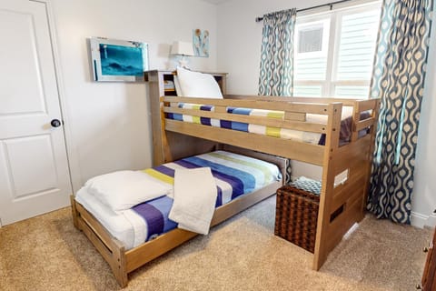 CB01 Toes in the Sand House in Carolina Beach