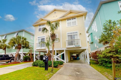 CB01 Toes in the Sand House in Carolina Beach