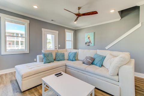 CB22A #1 Mack-A Coastal Escape House in Carolina Beach