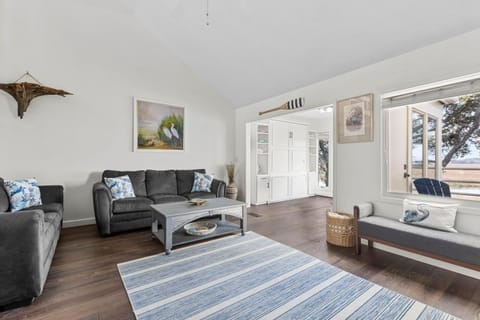 1720 Shelter Cove House in Seabrook Island