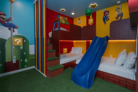 Bed, Other, Photo of the whole room, Decorative detail, Bedroom, bunk bed