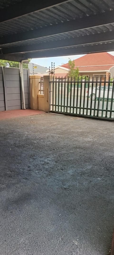 Accomodation in Cape Town Vacation rental in Cape Town