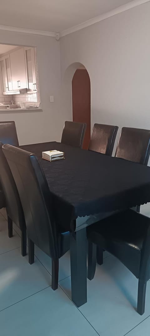 Accomodation in Cape Town Vacation rental in Cape Town