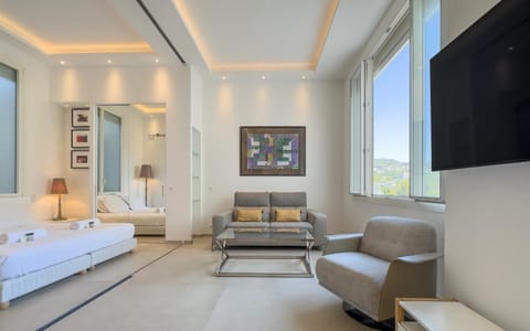 Communal lounge/ TV room, Living room