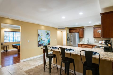 Large 4BR Pool Home Near Old Town ASU Baseball House in Tempe