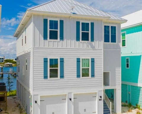 Summer House at Yacht Harbor House in Ono Island