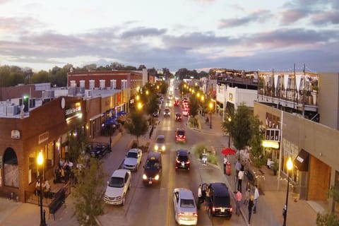 Neighbourhood, Street view, Location