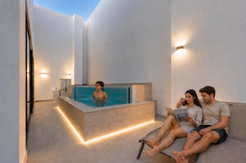 Property building, Pool view