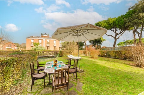 Property building, Day, Garden, Garden view