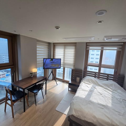 Bed, Photo of the whole room
