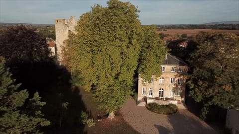 Property building, Day, Bird's eye view, Landmark view