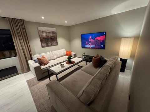 Communal lounge/ TV room, Living room