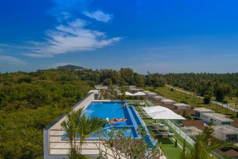 Bird's eye view, Balcony/Terrace, Mountain view, Swimming pool