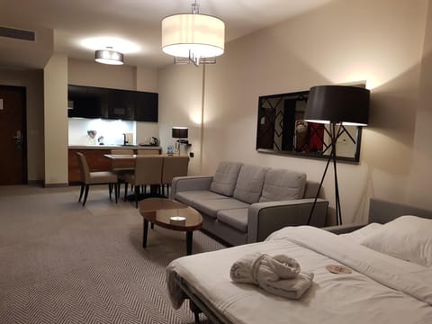 Bed, Kitchen or kitchenette, Photo of the whole room