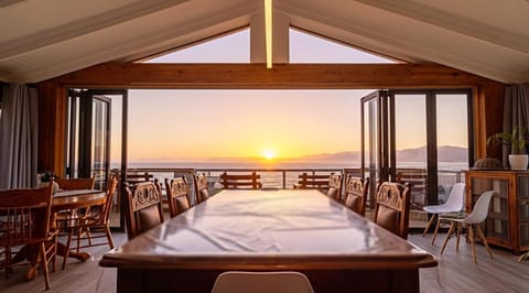 View (from property/room), View (from property/room), Living room, Seating area, Dining area, Mountain view, Mountain view, Sea view, Sea view, Sunset
