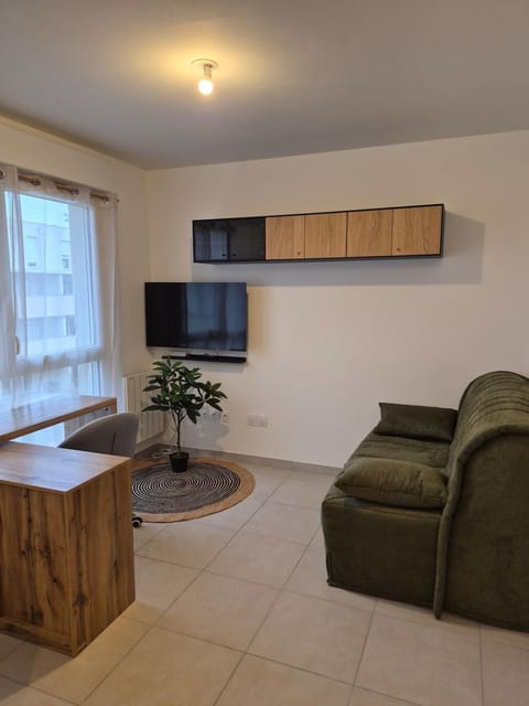 TV and multimedia, Seating area