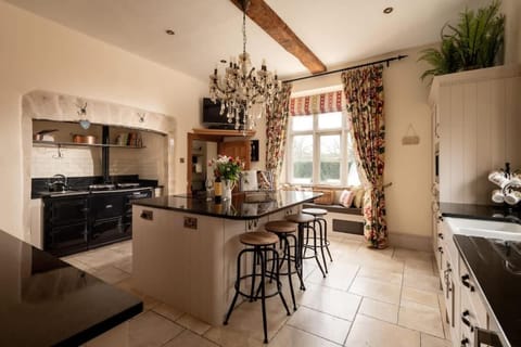 Group Stay in the heart of Bibury House in Bibury