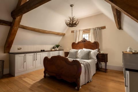 Group Stay in the heart of Bibury House in Bibury