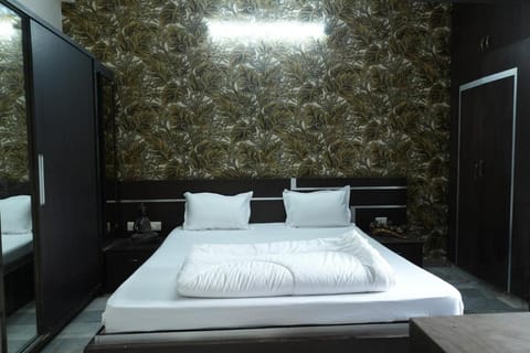 Godvan's Nest - A Spacious 2BHK Retreat Apartment in Jaipur