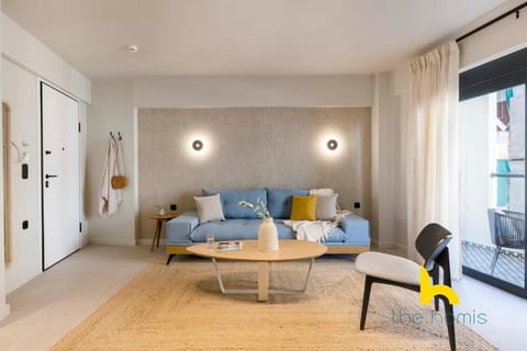 Spacious 2-BDR APT, Fast WIFI & Near Metro! Apartment in Athens