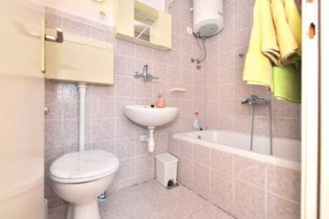 Studio apartment in town center Apartment in Stari Grad