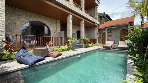 Property building, Patio, Balcony/Terrace, Swimming pool