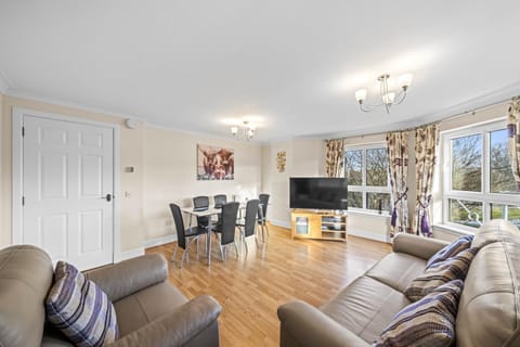 Communal lounge/ TV room, Living room