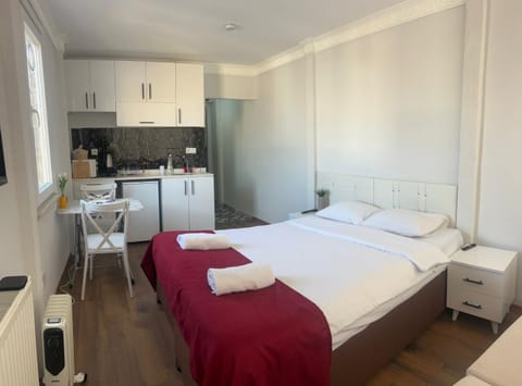Kitchen or kitchenette, Photo of the whole room, Bedroom