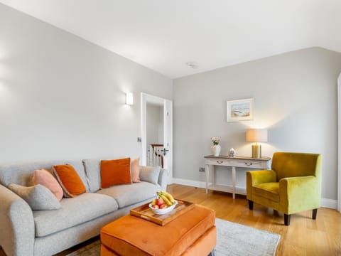 Communal lounge/ TV room, Living room