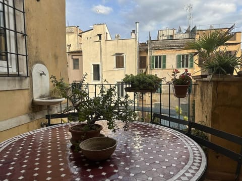 Property building, Balcony/Terrace