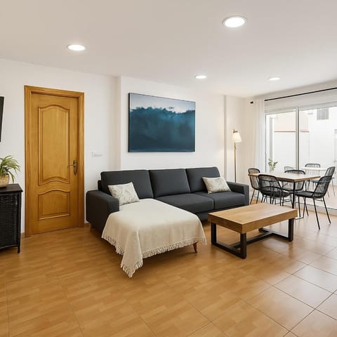 TV and multimedia, Living room, Dining area