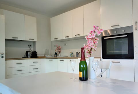 Elegant Living Room at Luxembourg Gare Bed and Breakfast in Luxembourg