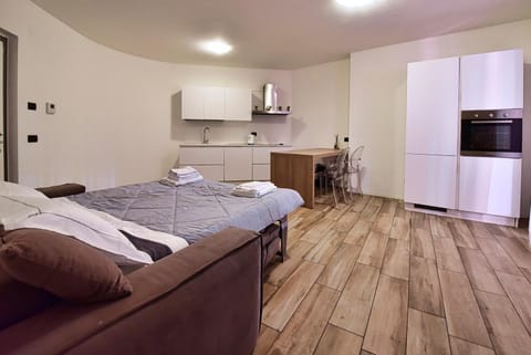 Casa Pintea Apartment in Legnano