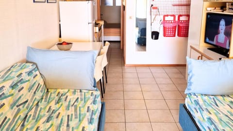 SE198 - Senigallia, luminoso bilocale fronte mare al residence Piramidi Apartment in Senigallia