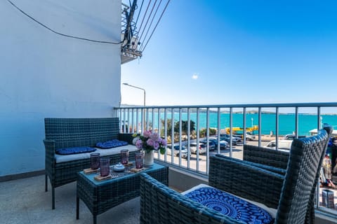 View (from property/room), Balcony/Terrace, Seating area, Sea view, Sunset