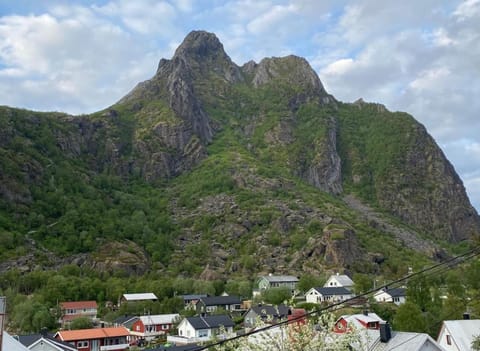 Nearby landmark, Day, Natural landscape, Mountain view