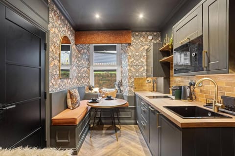 Boutique Studio Near Stirling Apartment in Stirling