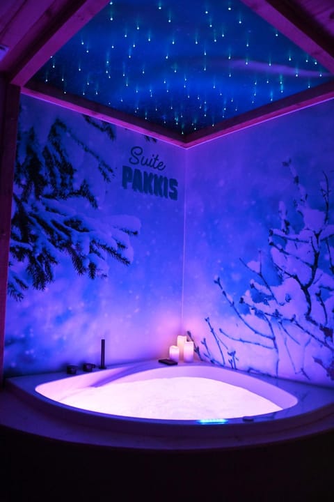 Hot Tub, Hot Tub